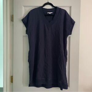 Elegant Blue V-Neck Women's Dress with Pockets